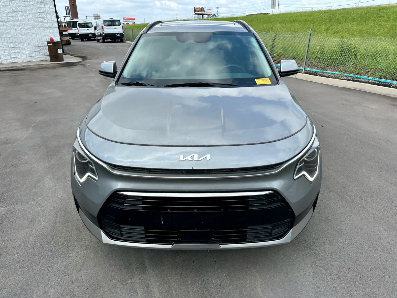 2024 Kia Niro EX Touring photo 2