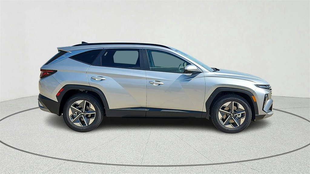 2026 Hyundai Tucson SEL photo 13