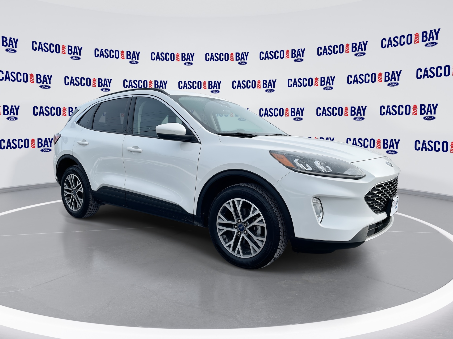 2020 Ford Escape SEL's photo