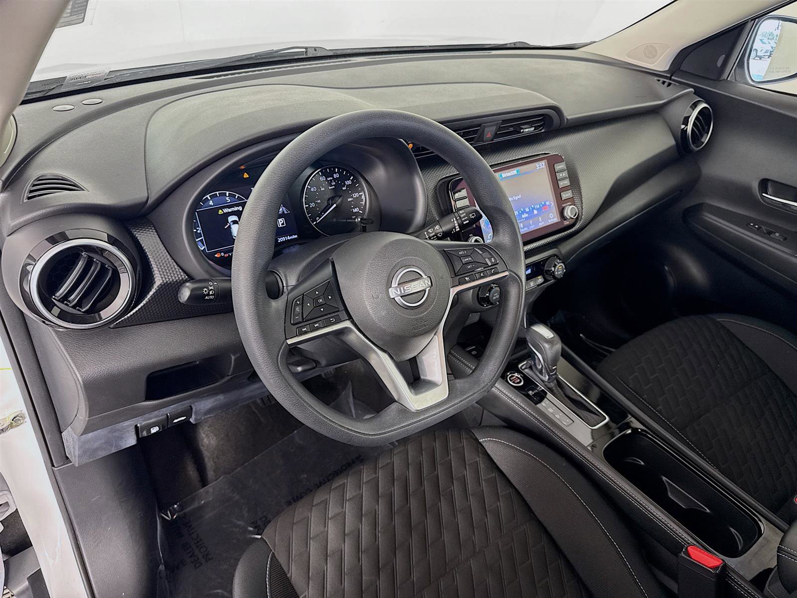 2022 Nissan Kicks SV photo 4