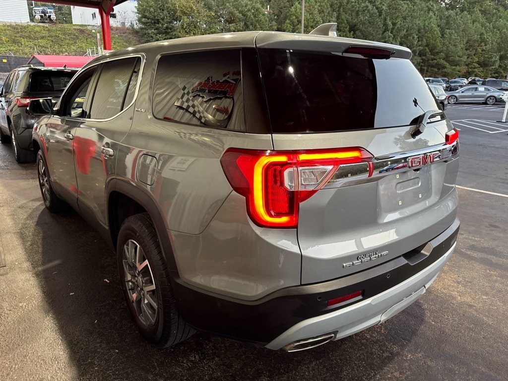 2023 Gmc Acadia SLE photo 3