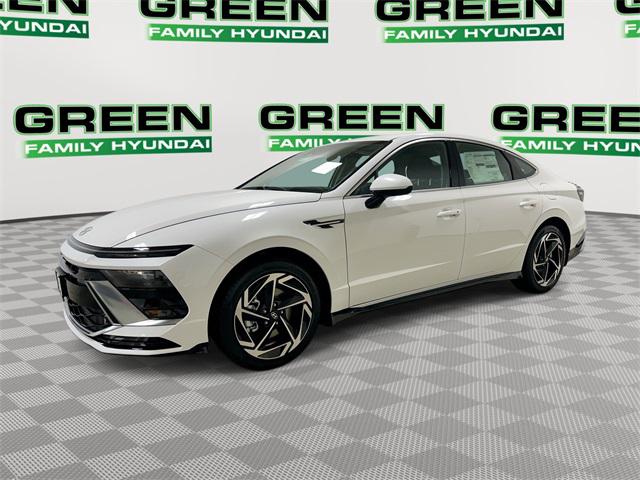 2026 Hyundai Sonata SEL's photo