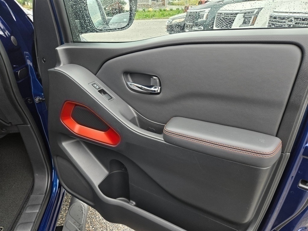 2022 Nissan Frontier PRO-4X photo 18