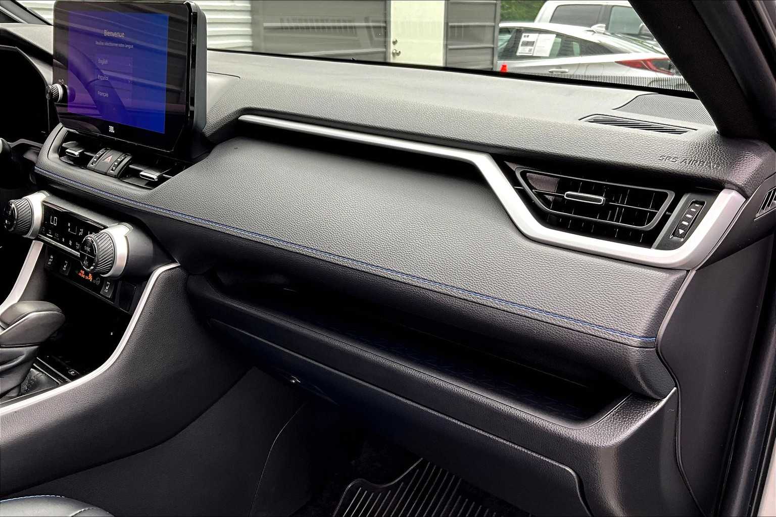 2023 Toyota RAV4 Hybrid XSE photo 16