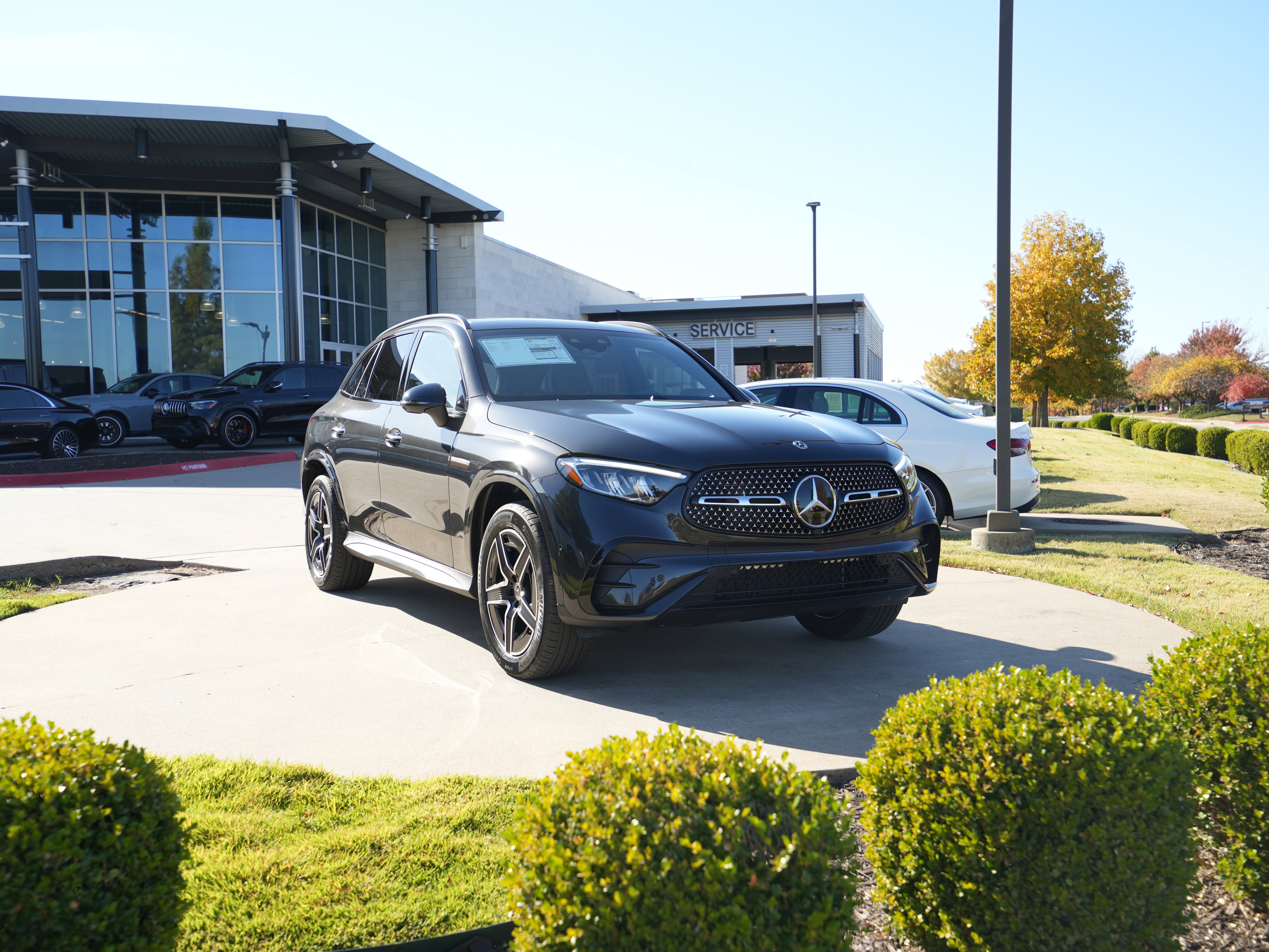 2026 Mercedes-Benz GLC Base's photo
