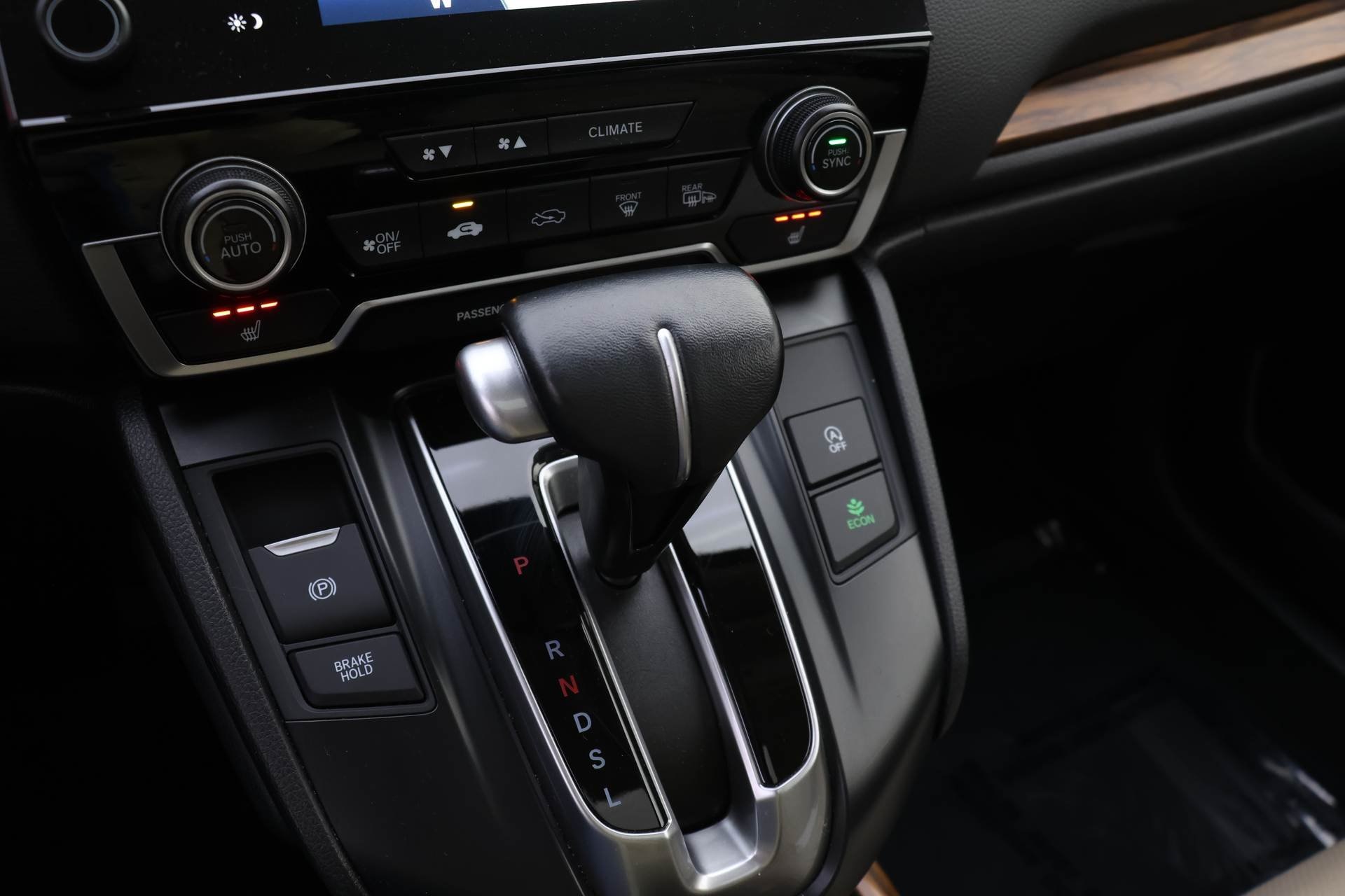 2021 Honda CR-V Touring photo 4