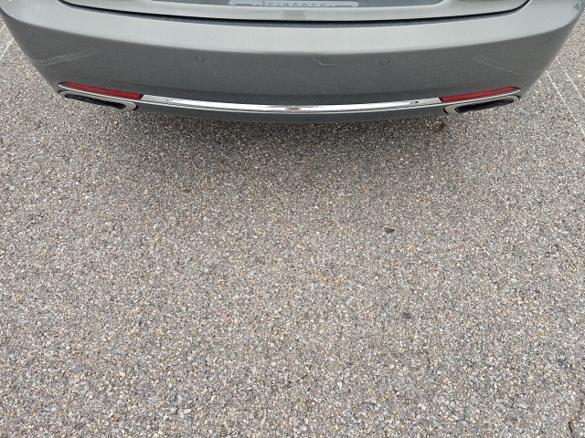 2017 Lincoln Continental Reserve photo 2