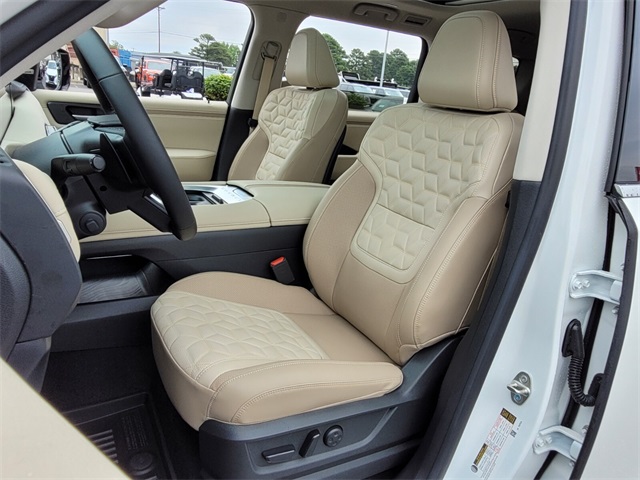 2025 Nissan Armada Platinum photo 8