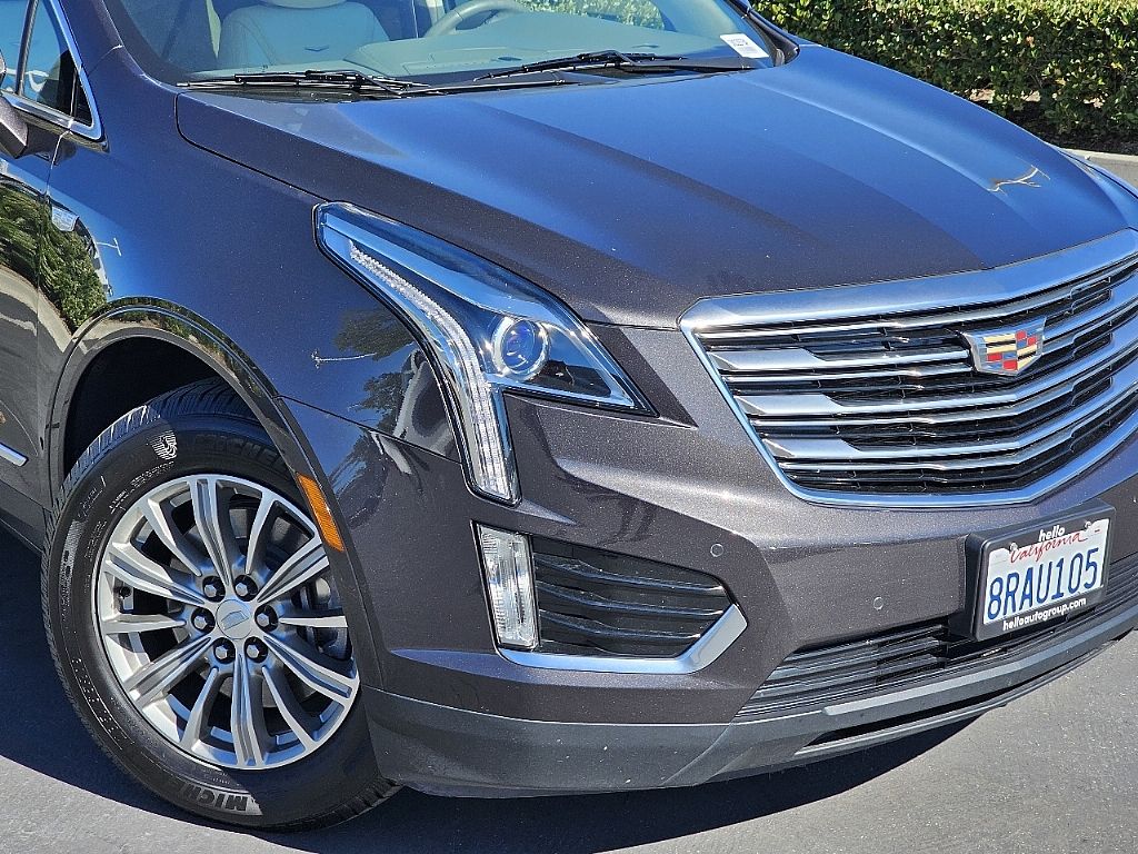 2018 Cadillac XT5 Luxury photo 3