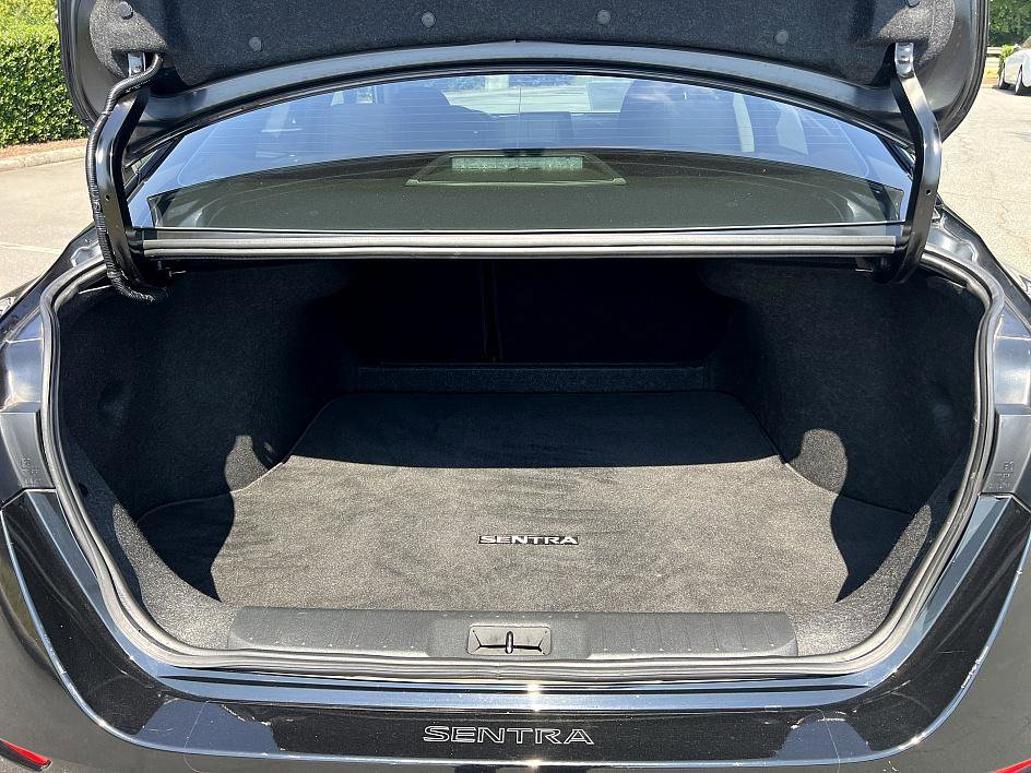 2023 Nissan Sentra SV photo 23