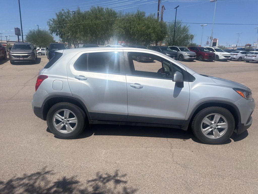 2019 Chevrolet Trax LS photo 14