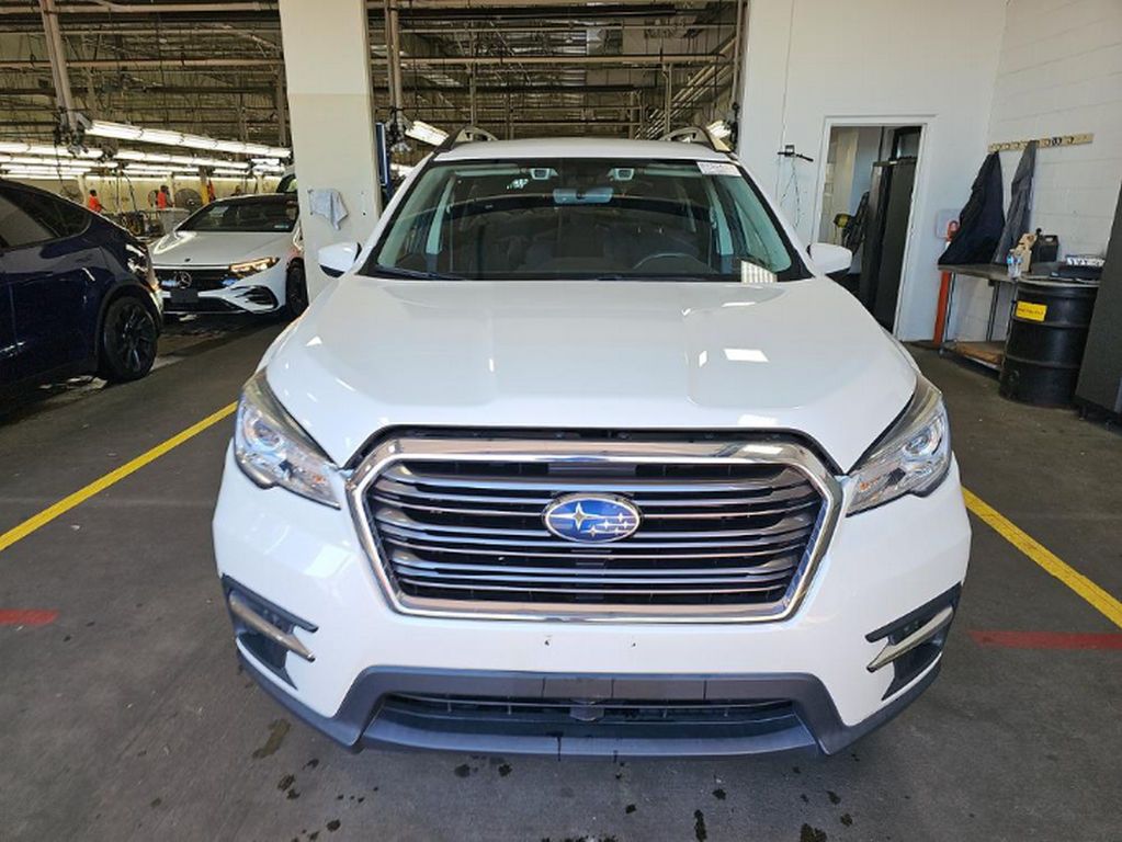2022 Subaru Ascent Premium photo 2