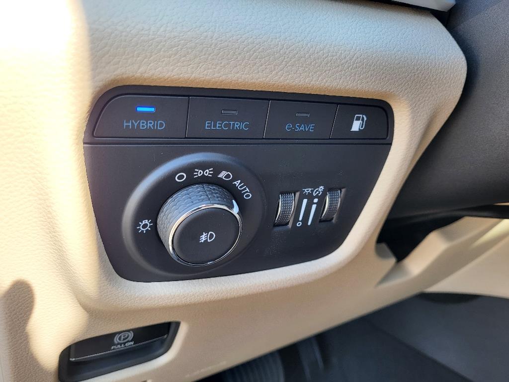 2024 Jeep Cherokee 4xe photo 6