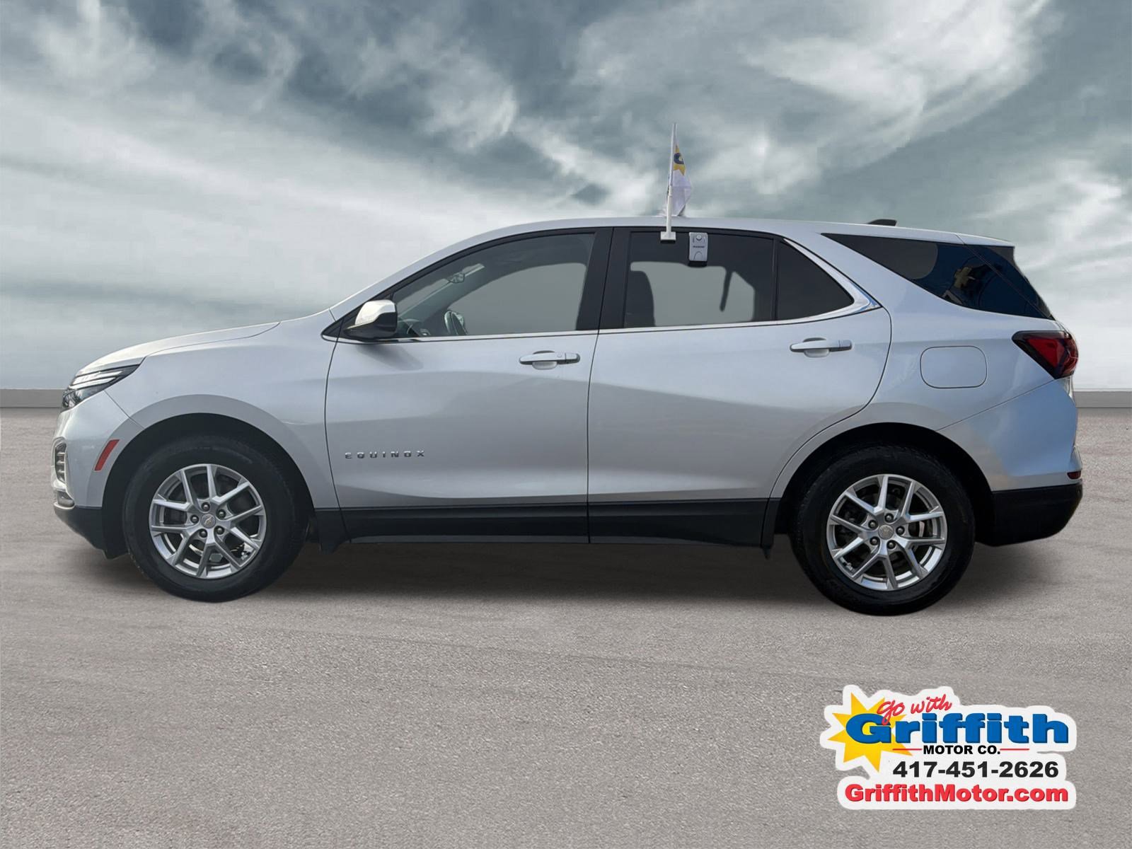 Used 2022 Chevrolet Equinox LT with VIN 3GNAXKEV0NL101976 for sale in Neosho, MO