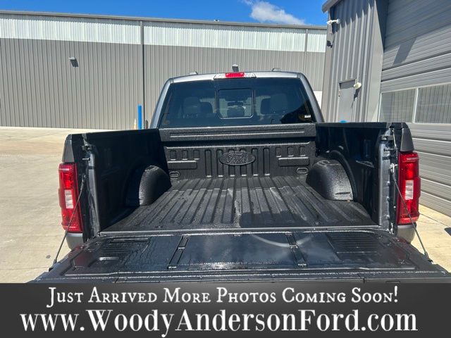 2022 Ford F-150 XLT photo 4