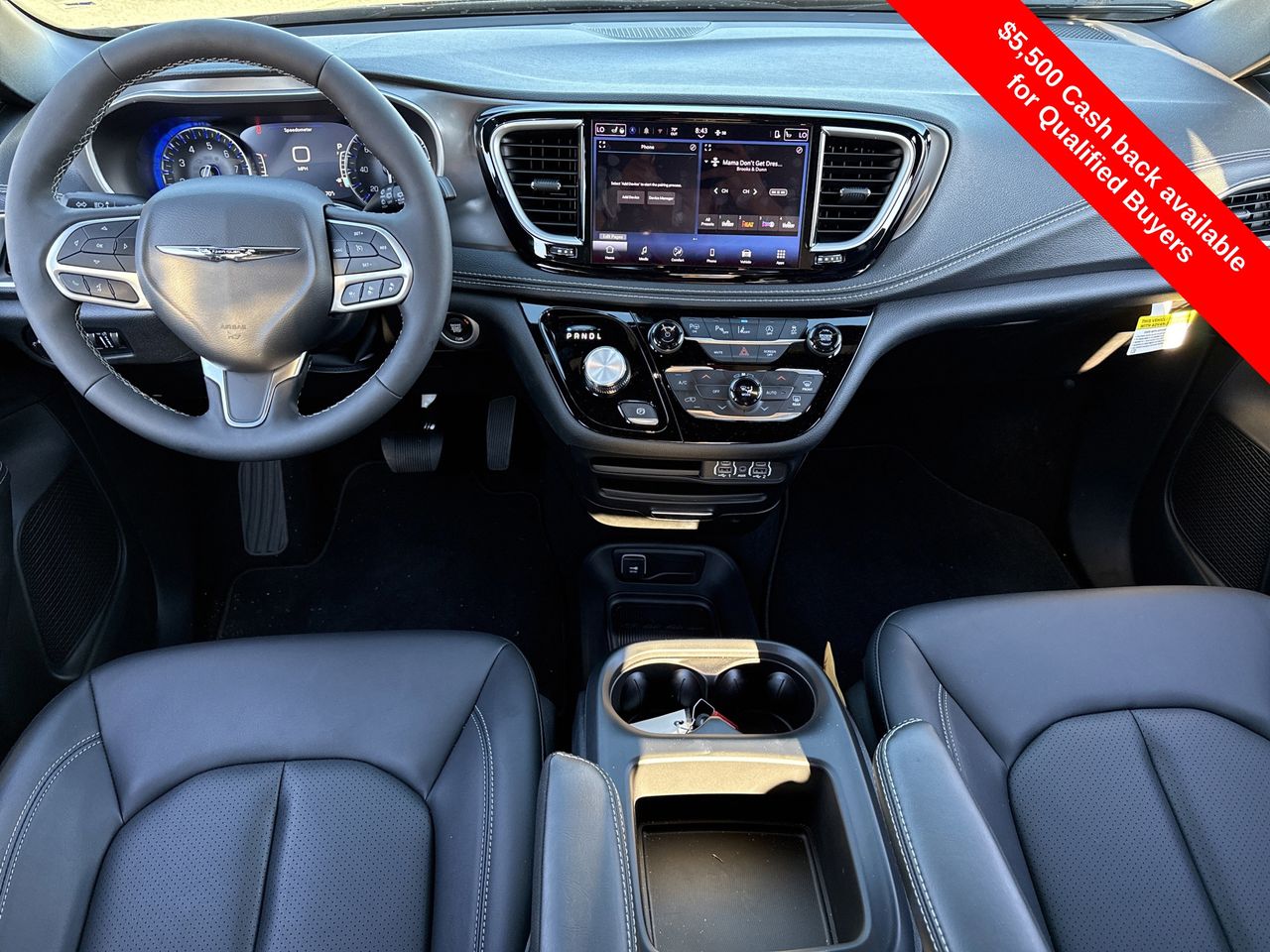 2025 Chrysler Pacifica photo 2