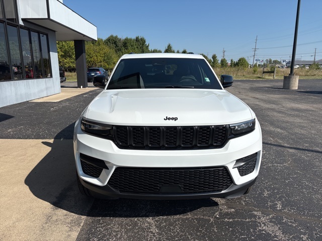 2025 Jeep Grand Cherokee Altitude X photo 2