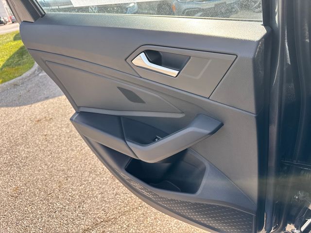 2025 Volkswagen Jetta 1.5T Sport photo 13