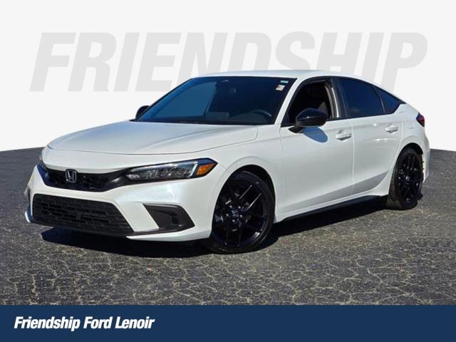 2024 Honda Civic Hatchback Sport's photo