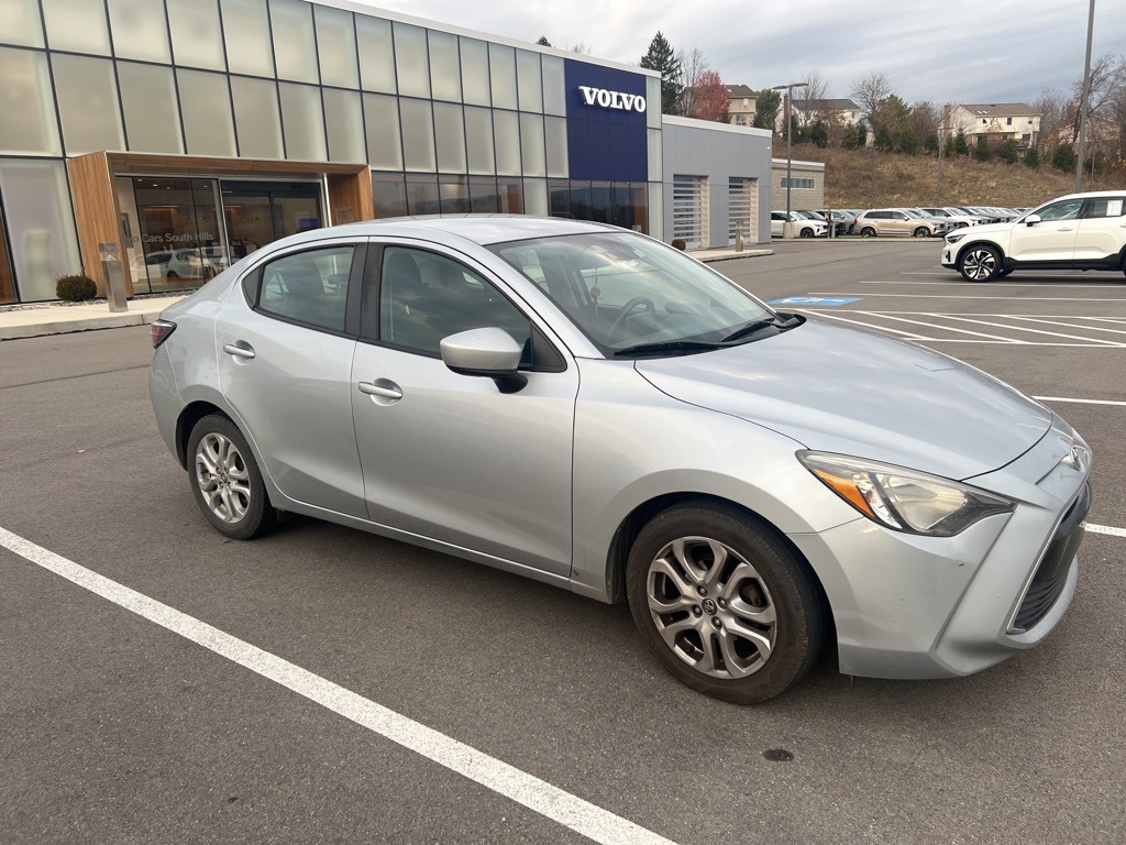 2018 Toyota Yaris iA Base photo 4