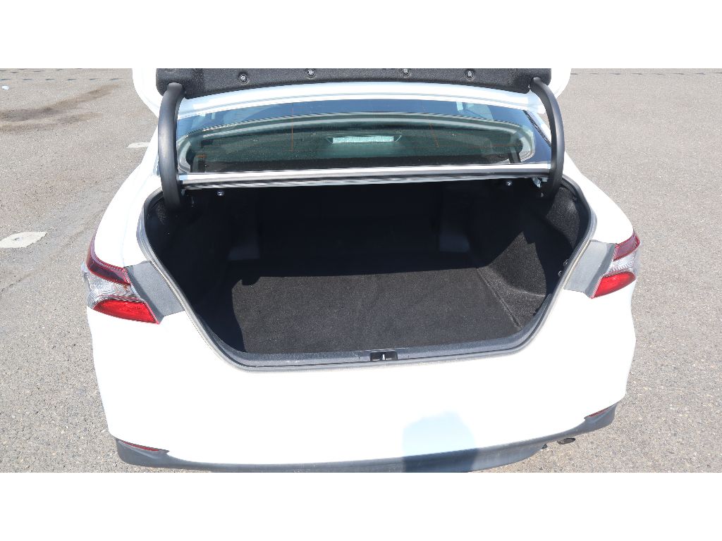 2024 Toyota Camry LE photo 5