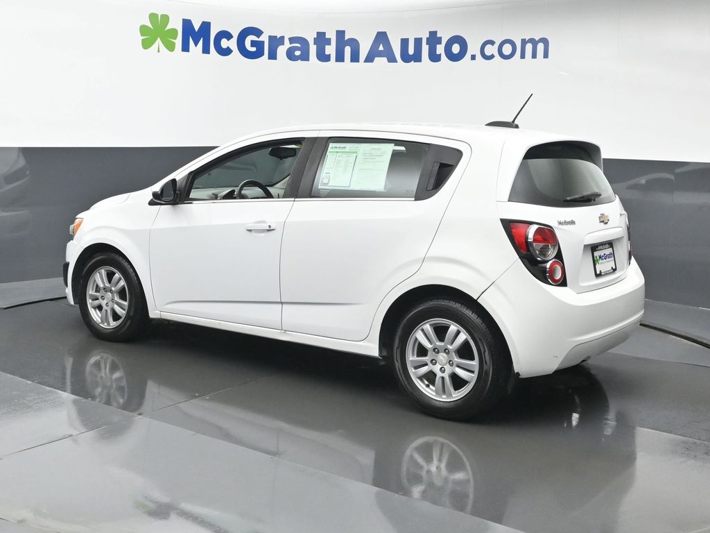 2016 Chevrolet Sonic LT photo 13