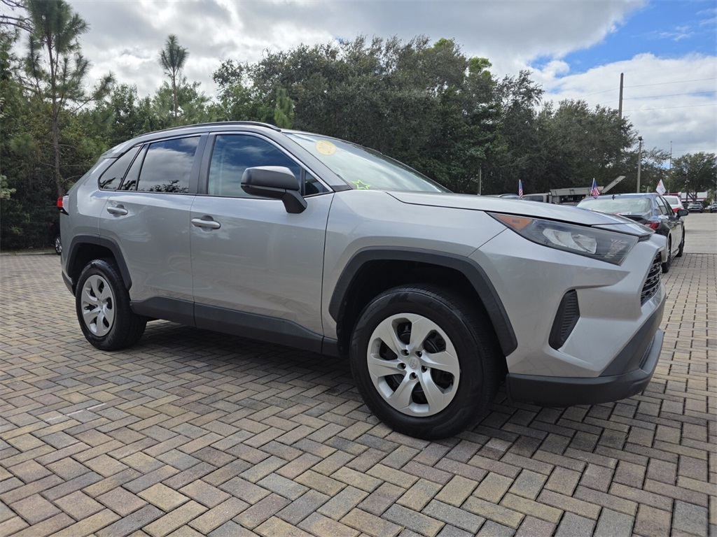 2021 Toyota RAV4 LE