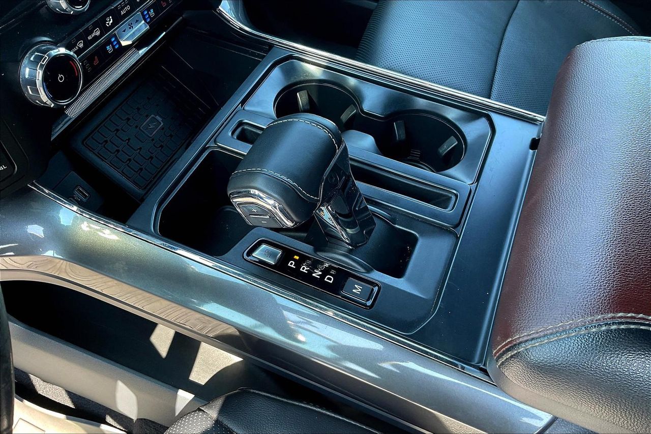 2023 Ford F-150 Lariat photo 16