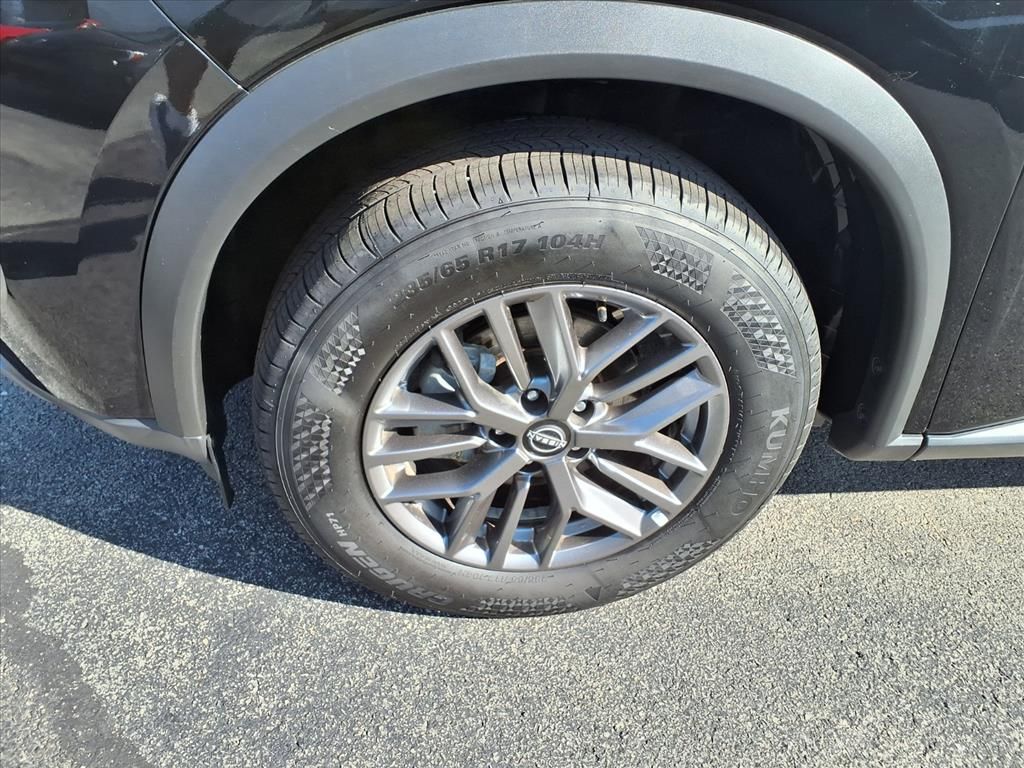 2023 Nissan Rogue S photo 3