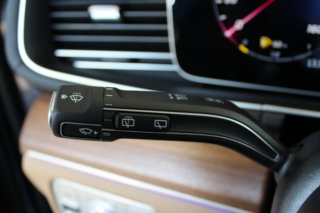 2026 Mercedes Benz GLS 450 4MATIC photo 18