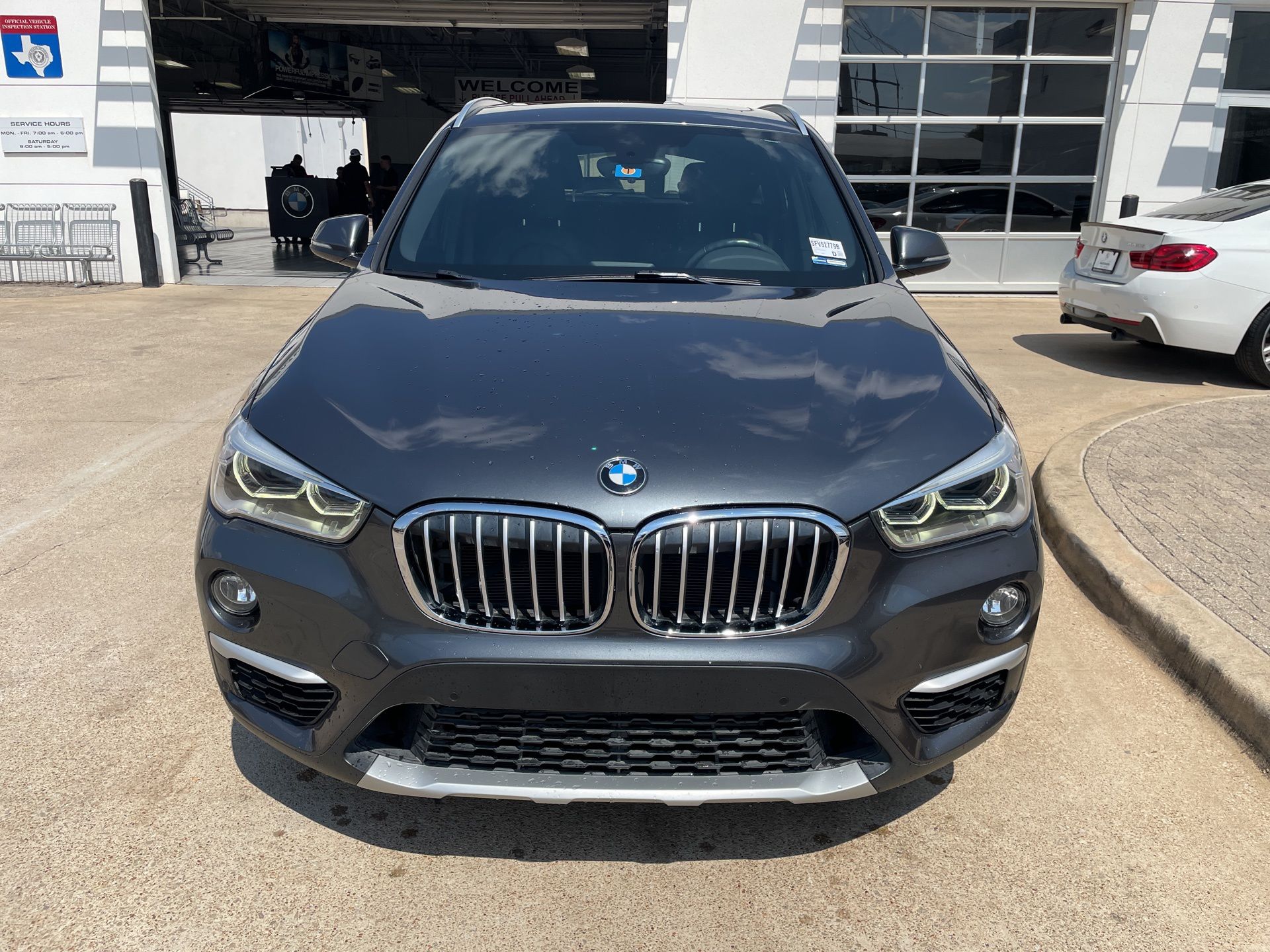 2017 Bmw X1 XDrive28i photo 2