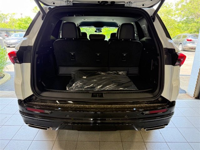 2025 Buick Enclave Sport Touring photo 33