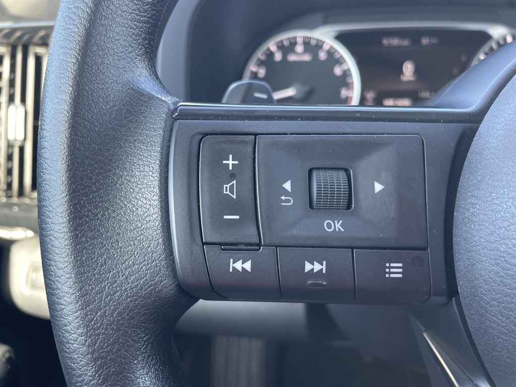 2024 Nissan Pathfinder S photo 7