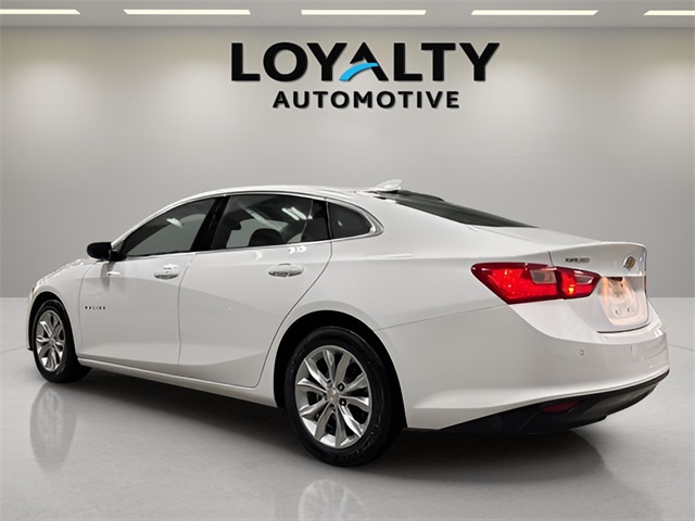 2024 Chevrolet Malibu 1LT photo 3