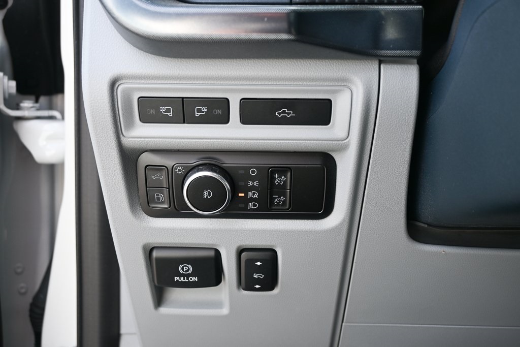 2023 Ford F-150 XLT photo 9