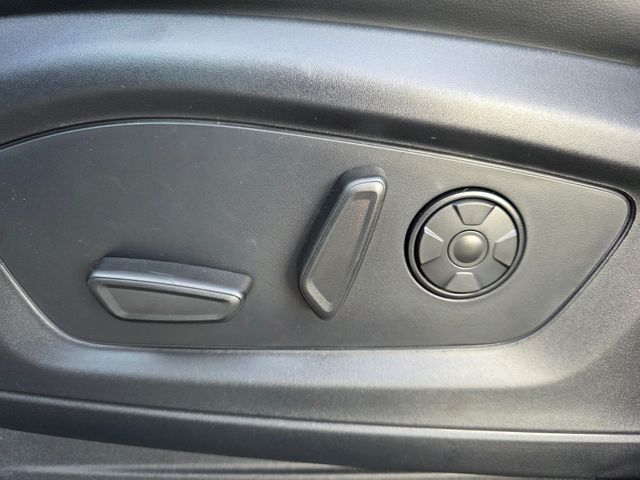 2025 Ford Explorer ST photo 5
