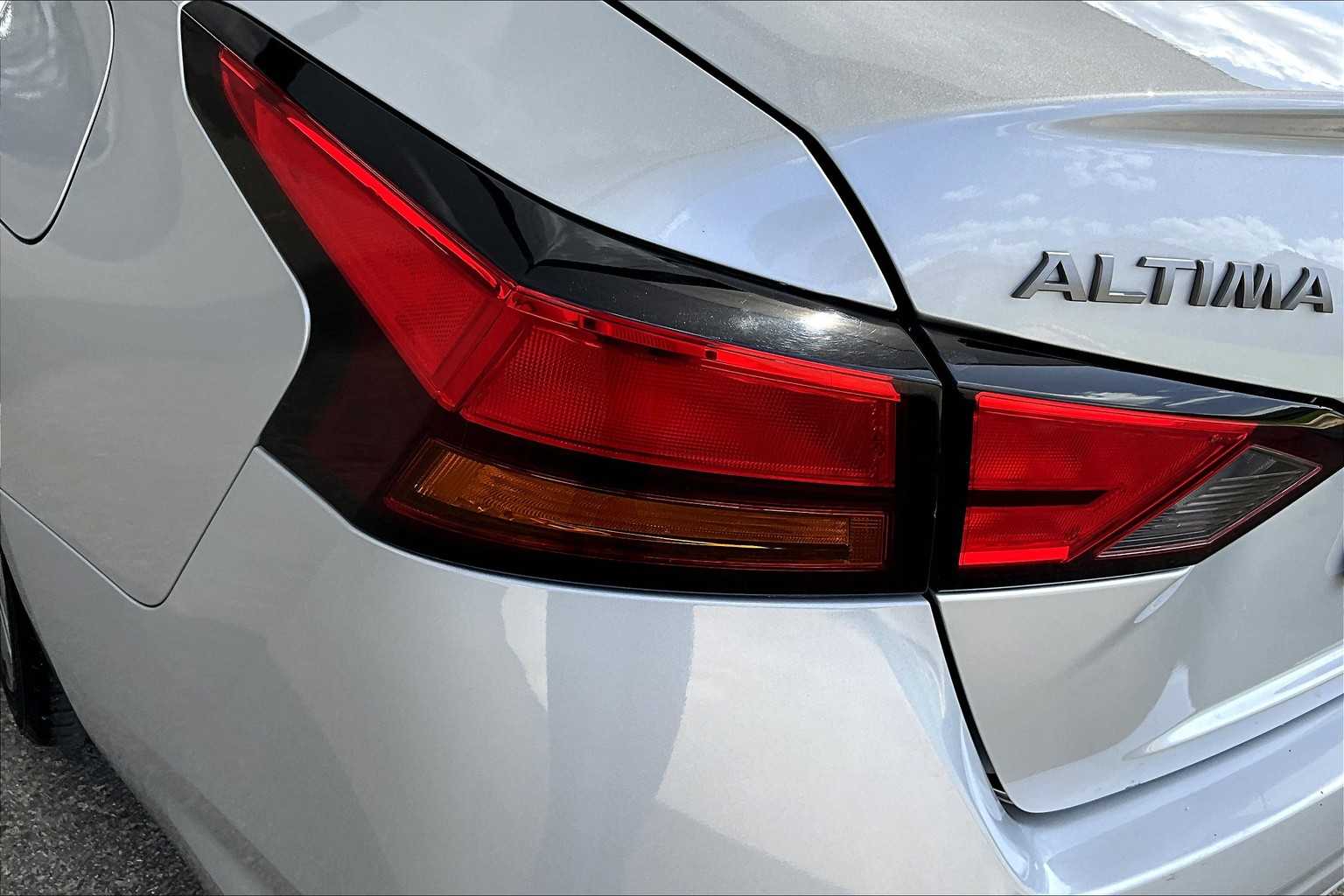 2023 Nissan Altima 2.5 SL photo 26