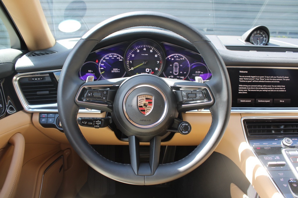 2023 Porsche Panamera E-Hybrid 4 photo 18