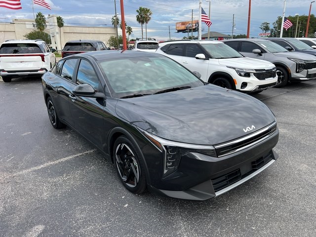 2025 Kia K4 EX photo 3