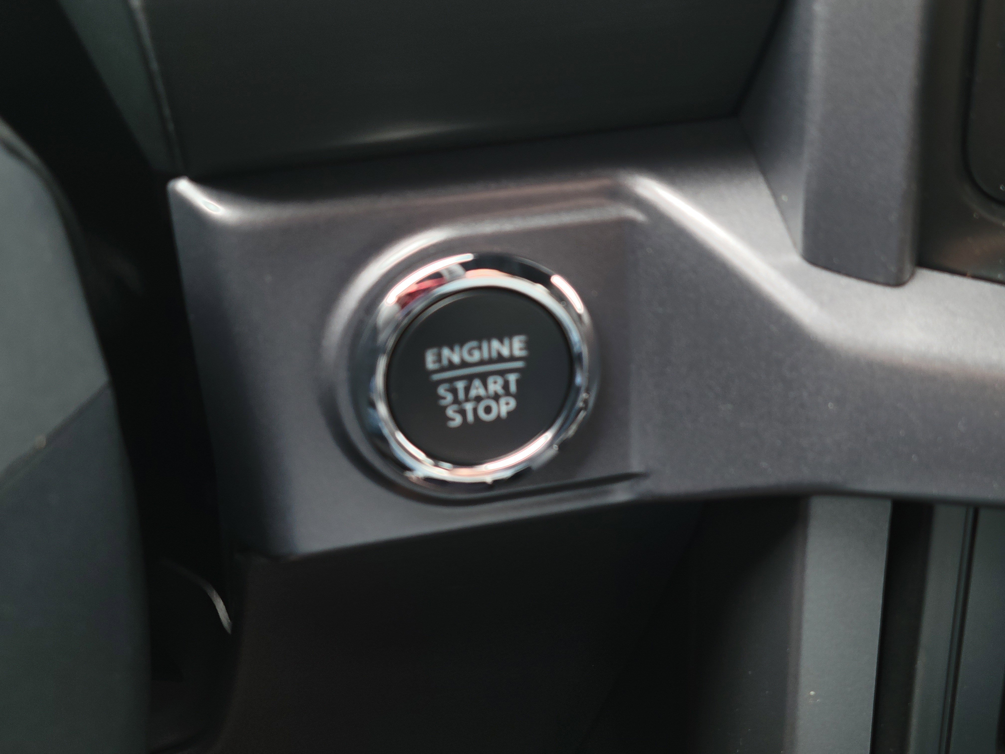 2025 Ford F-150 XLT photo 4