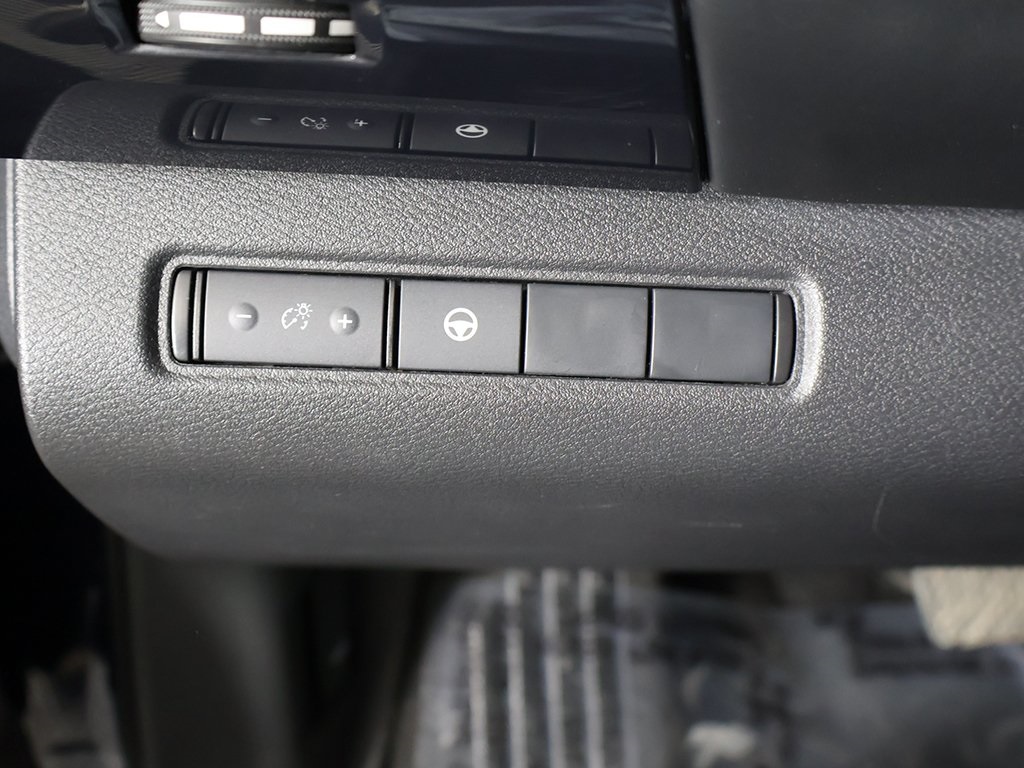 2024 Nissan Pathfinder SV photo 33