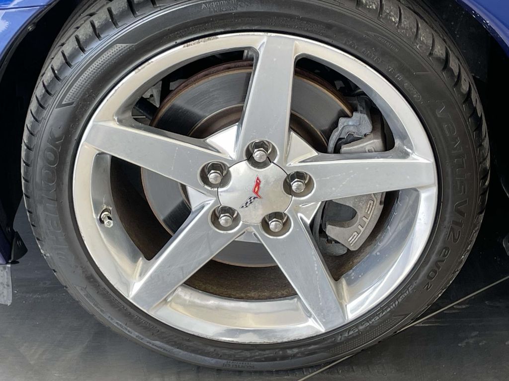 2006 Chevrolet Corvette Base photo 11