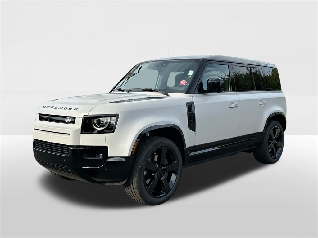 2026 Land Rover Defender X-Dynamic SE's photo