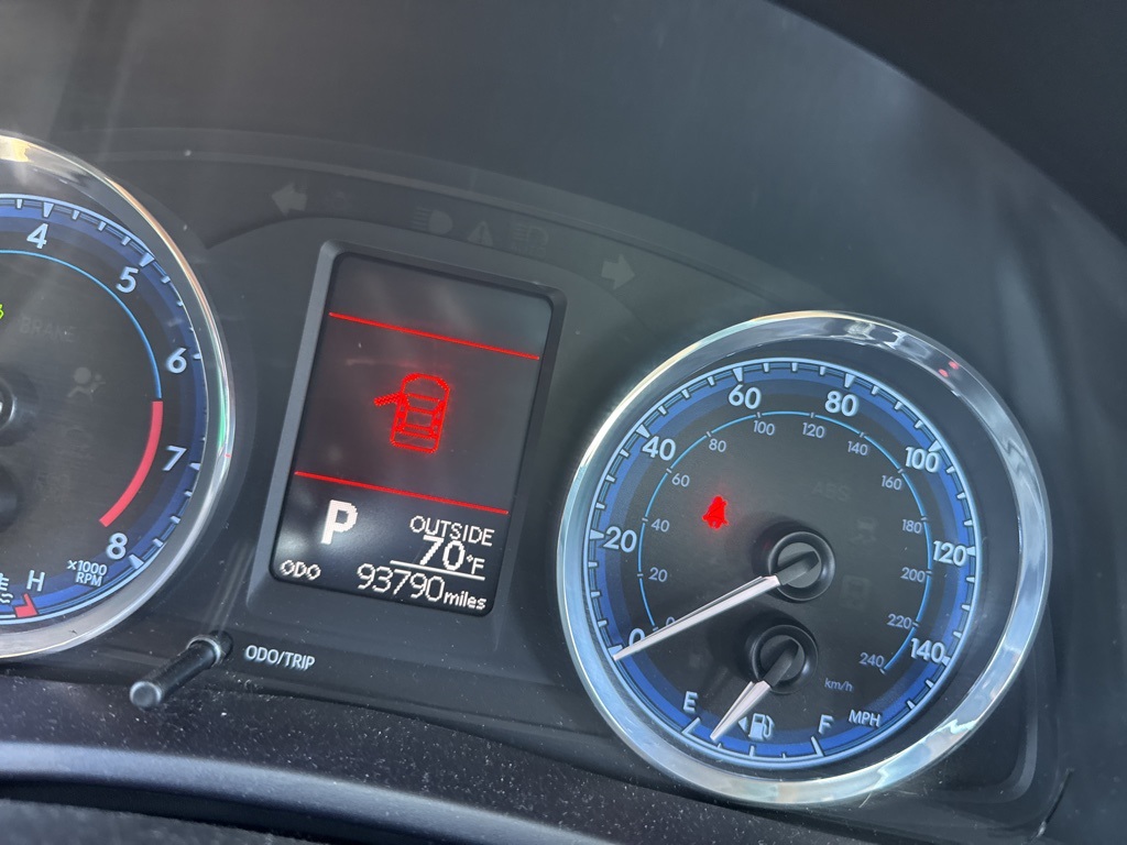 2017 Toyota Corolla LE photo 13
