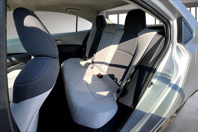 2021 Toyota Corolla LE photo 15