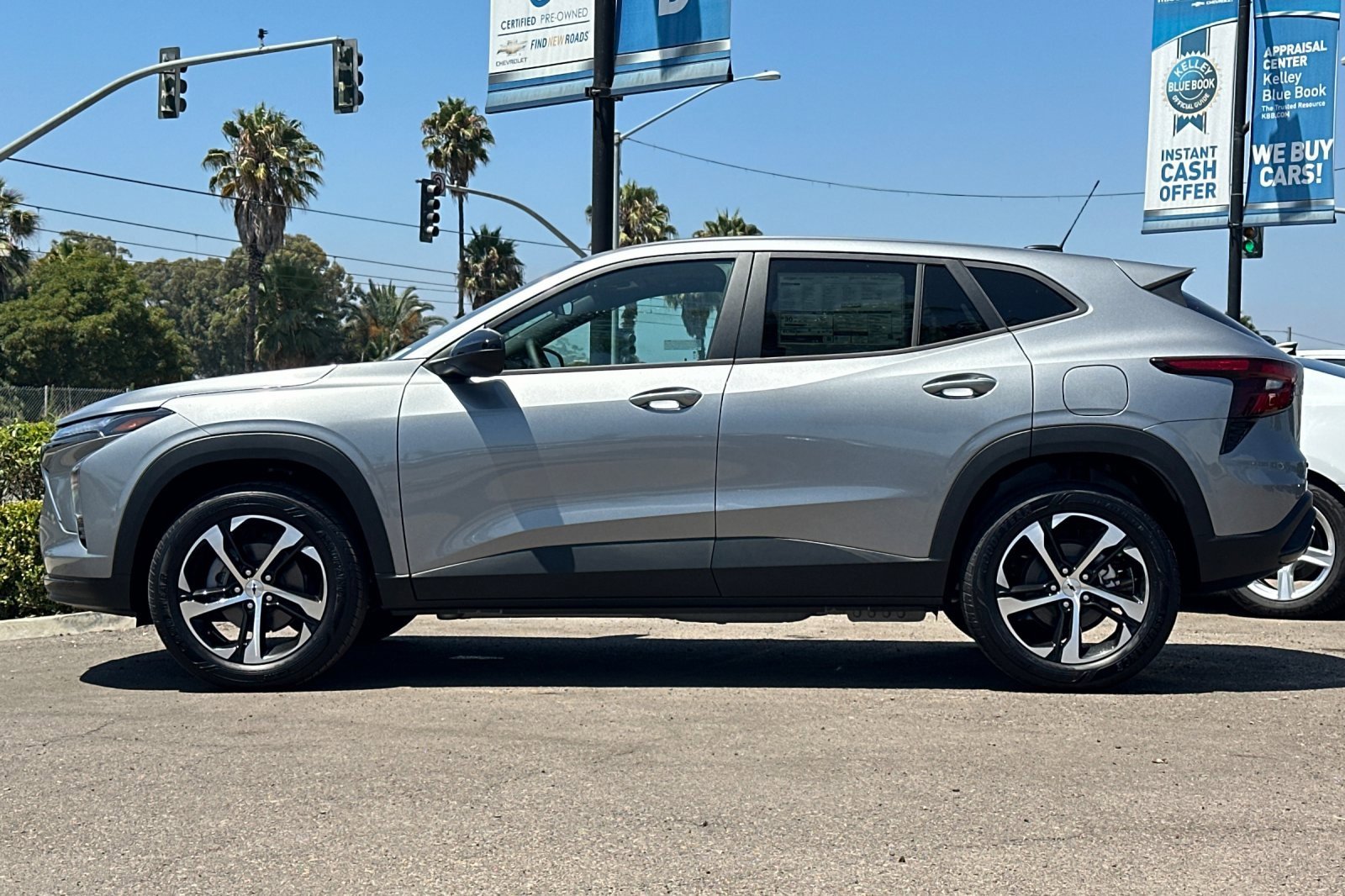 2025 Chevrolet Trax photo 6