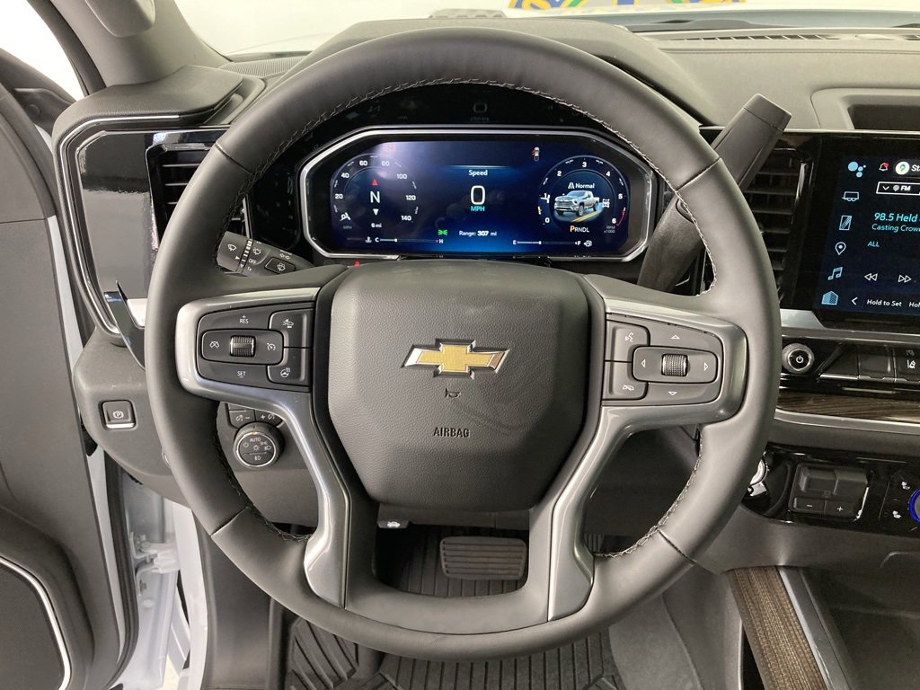 2026 Chevrolet Silverado 2500HD LT photo 6