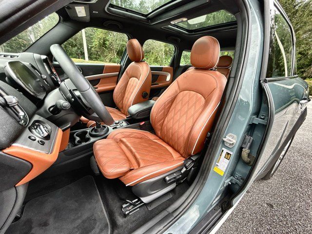 2023 Mini Cooper Signature photo 5