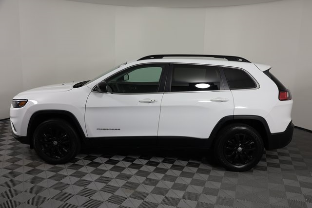 2022 Jeep Cherokee Latitude Lux photo 3