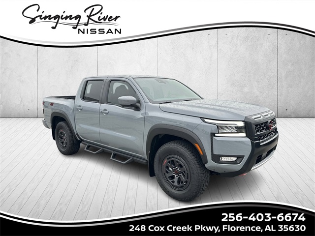 2025 Nissan Frontier PRO-4X's photo